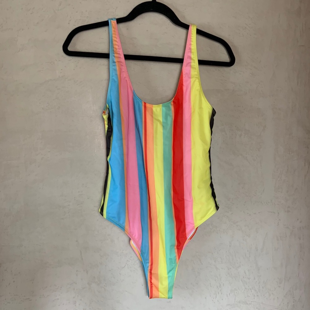 ☀️🍉STRIPEd ONE PIECE SWIMSUIT 🍉☀️